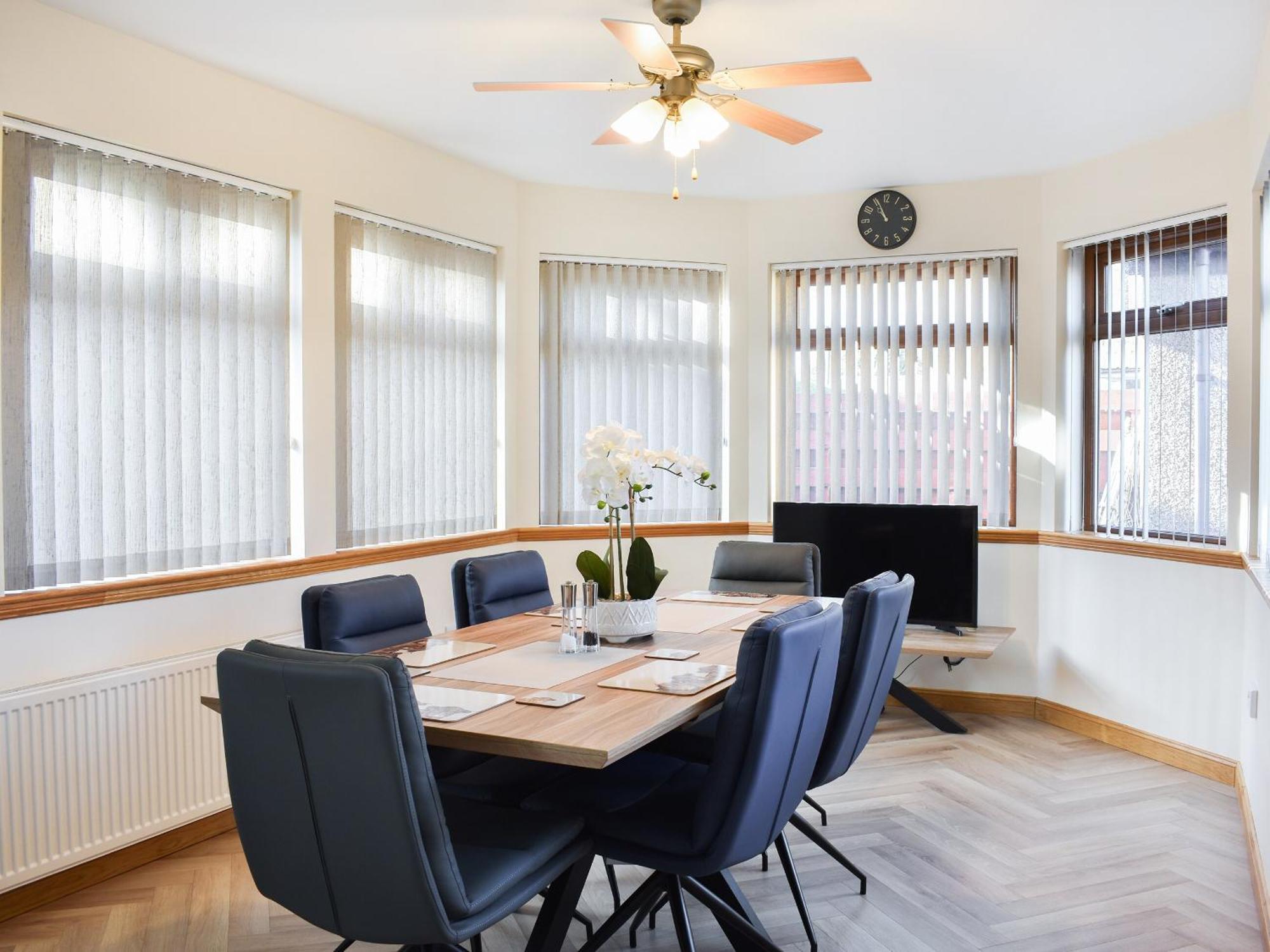 Rycon Villa Turriff Екстериор снимка